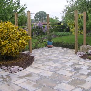 Aménagement dallage fil-à-linge arboré